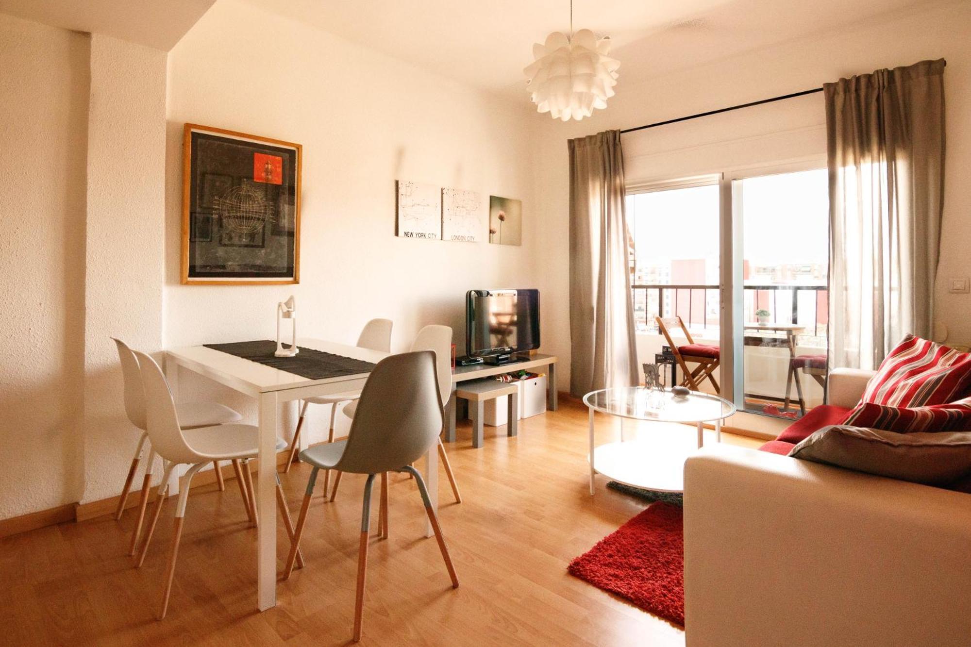 Luminoso. Comodo. Acogedor. Wifi. Junto A Ave Valencia Luaran gambar