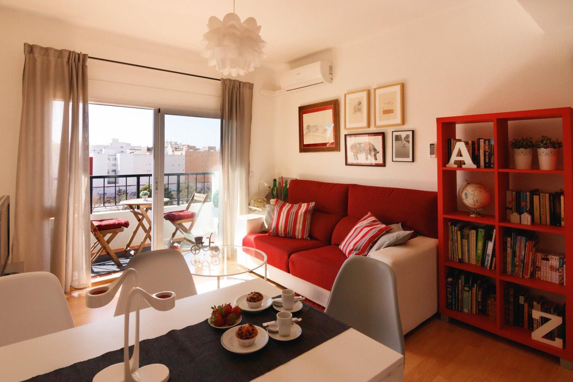Luminoso. Comodo. Acogedor. Wifi. Junto A Ave Valencia Luaran gambar
