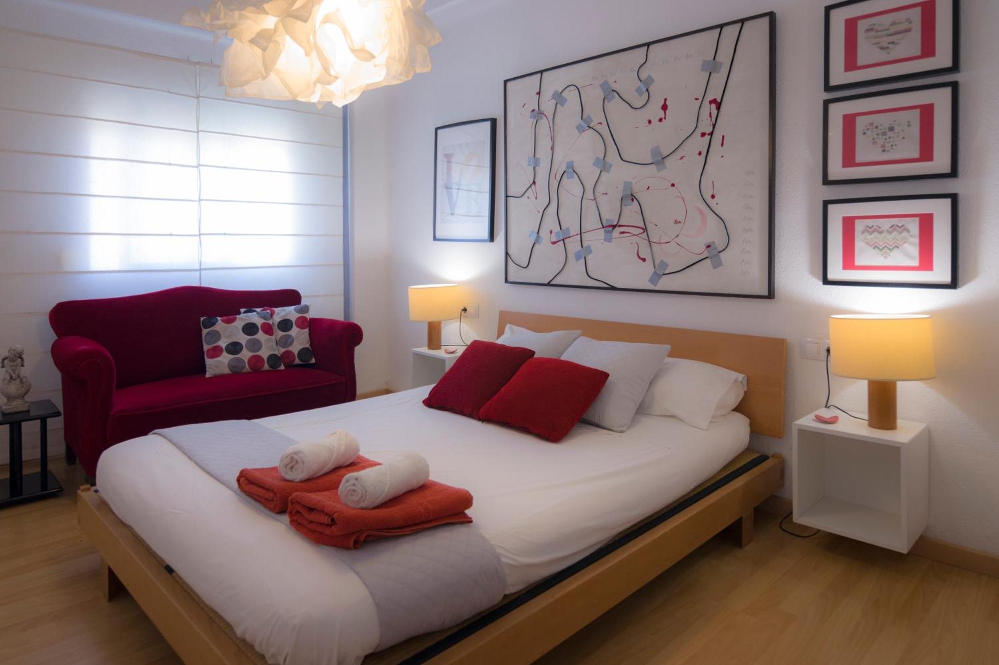 Luminoso. Comodo. Acogedor. Wifi. Junto A Ave Valencia Luaran gambar